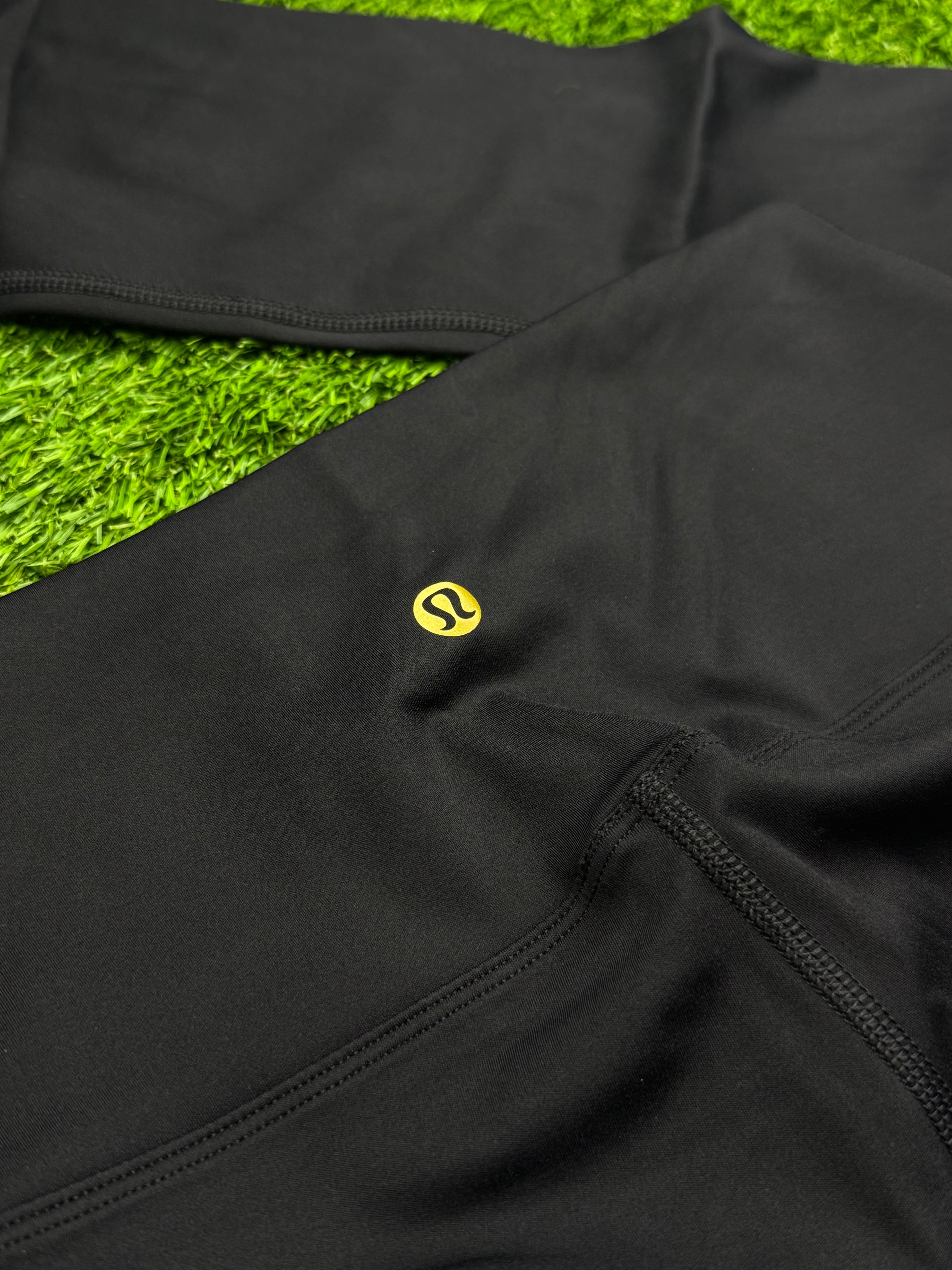 black w/ gold zipper lulu define set